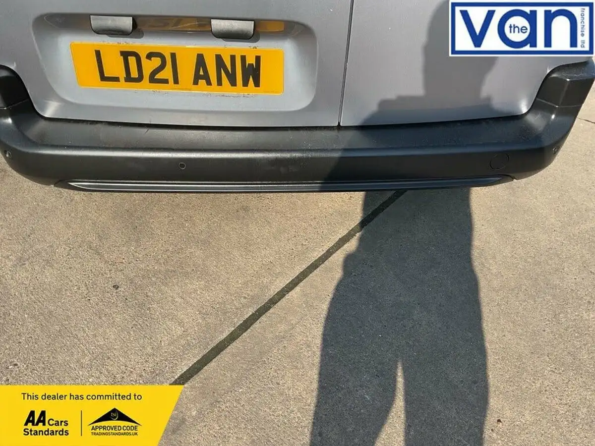 2021-citroen-berlingo-15bluehdi-1000-enterprise-100pseu6dt-e-ss-panel-big-8