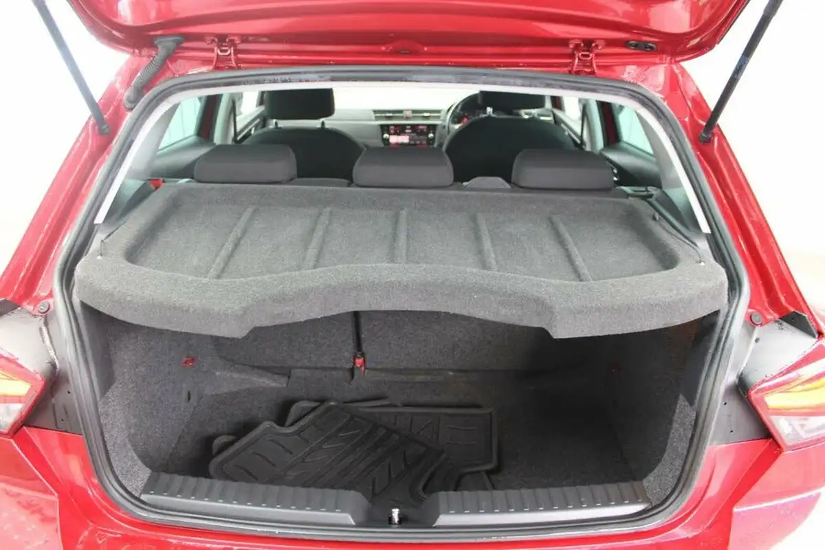 2018-seat-ibiza-10-tsi-fr-95ps-big-19