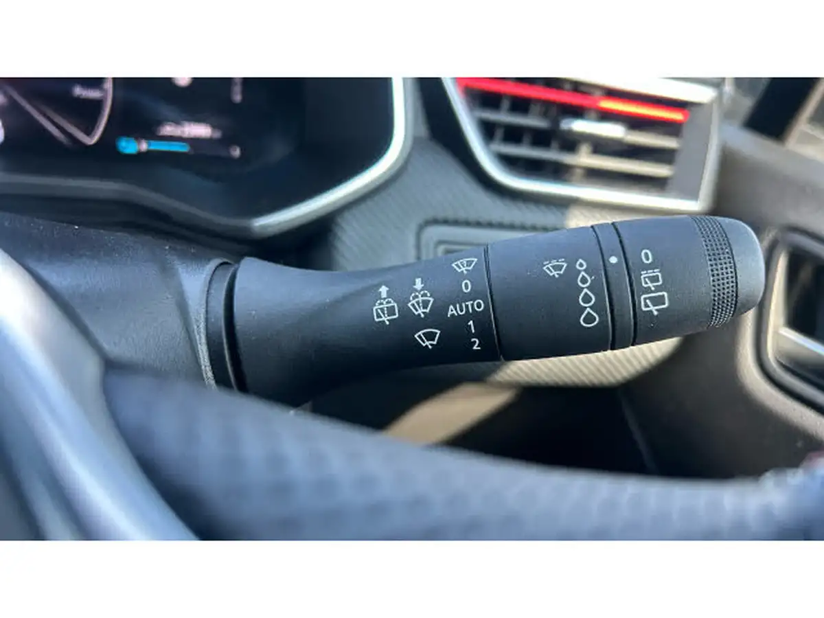 2022-renault-clio-16-rs-line-140ps-rs-line-e-tech-hybrid-big-26