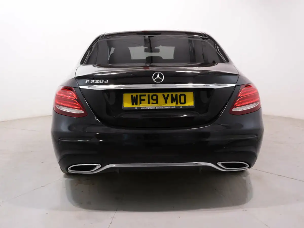 2019-mercedes-benz-e-class-20d-e220d-amg-line-saloon-4d-plus-big-5