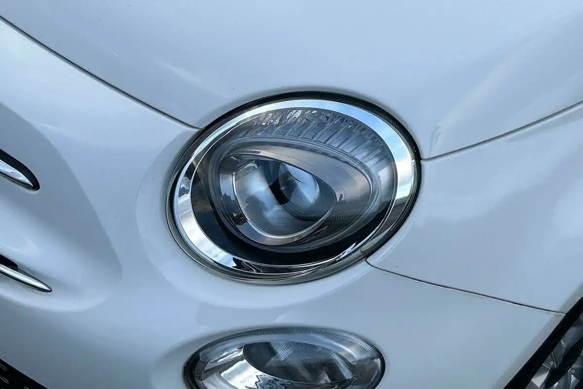2020-fiat-500-10-lounge-big-12