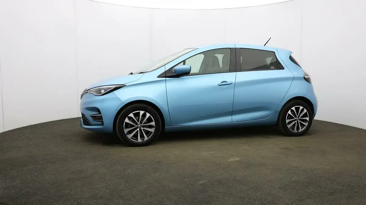 2021-renault-zoe-e-gt-line-big-25
