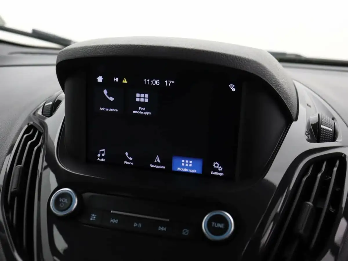 2020-ford-tourneo-courier-15tdci-titanium-big-16
