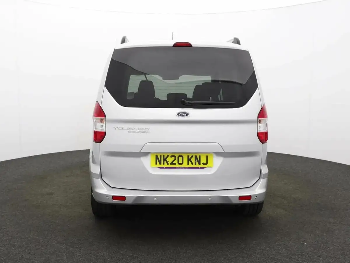 2020-ford-tourneo-courier-15tdci-titanium-big-2