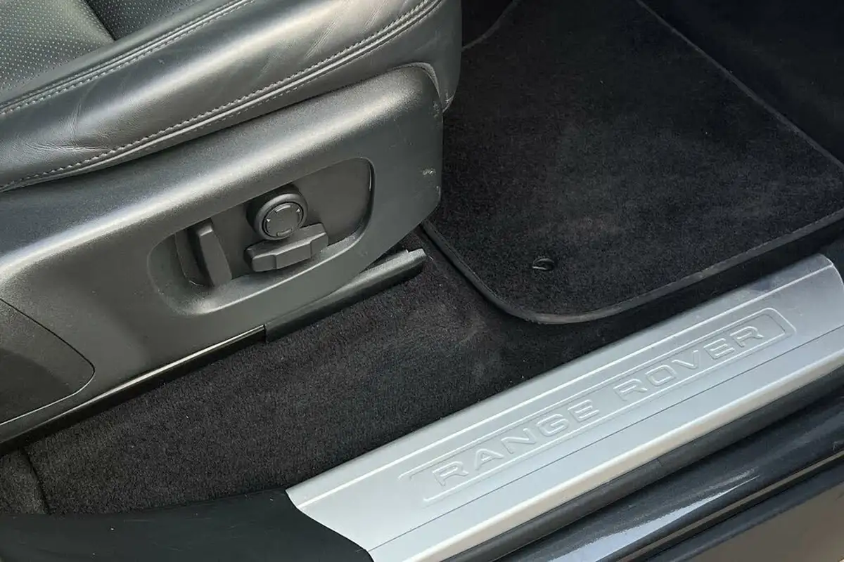 2021-land-rover-range-rover-sport-20-p400e-hse-silver-big-50