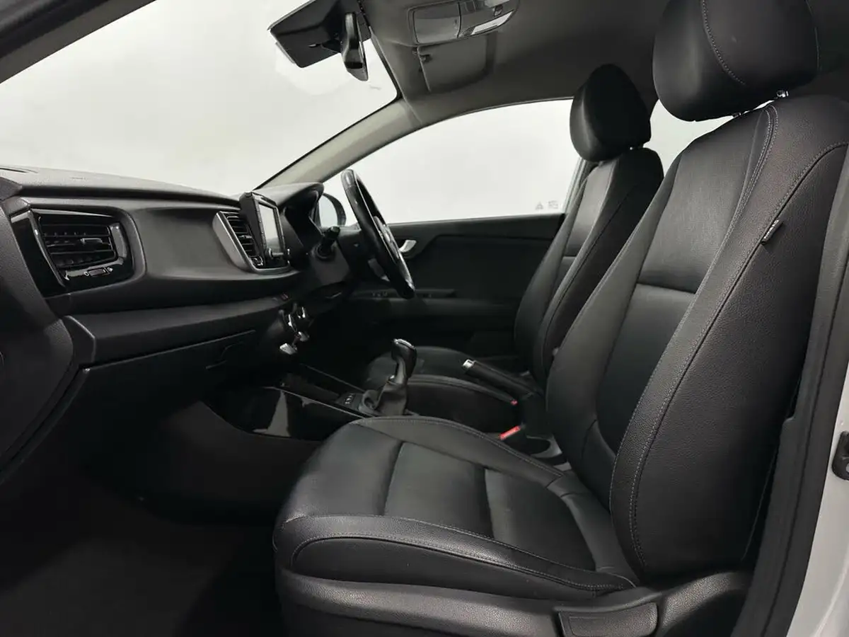 2019-kia-rio-10-t-gdi-3-big-32