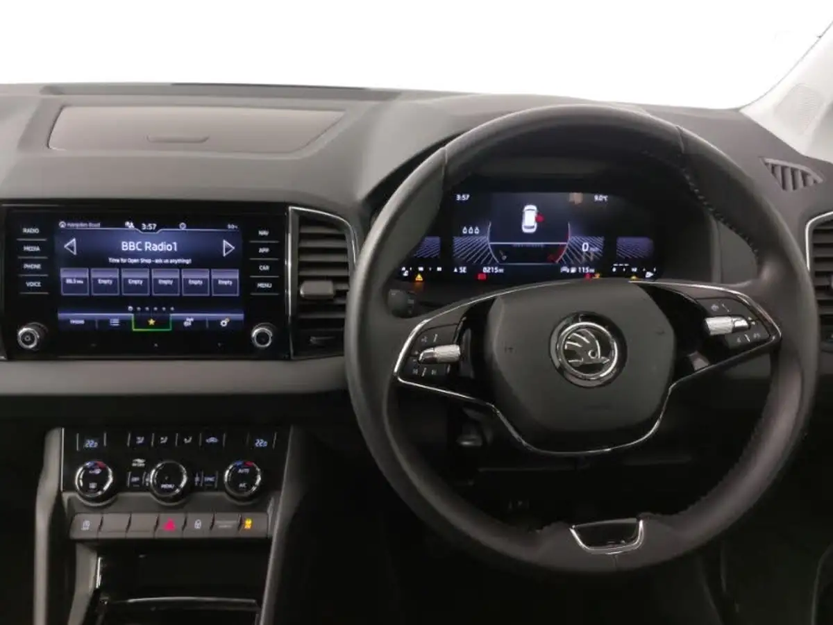 2023-skoda-karoq-15-tsi-se-drive-big-6