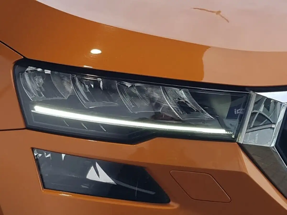 2023-skoda-karoq-15-tsi-se-l-dsg-big-11