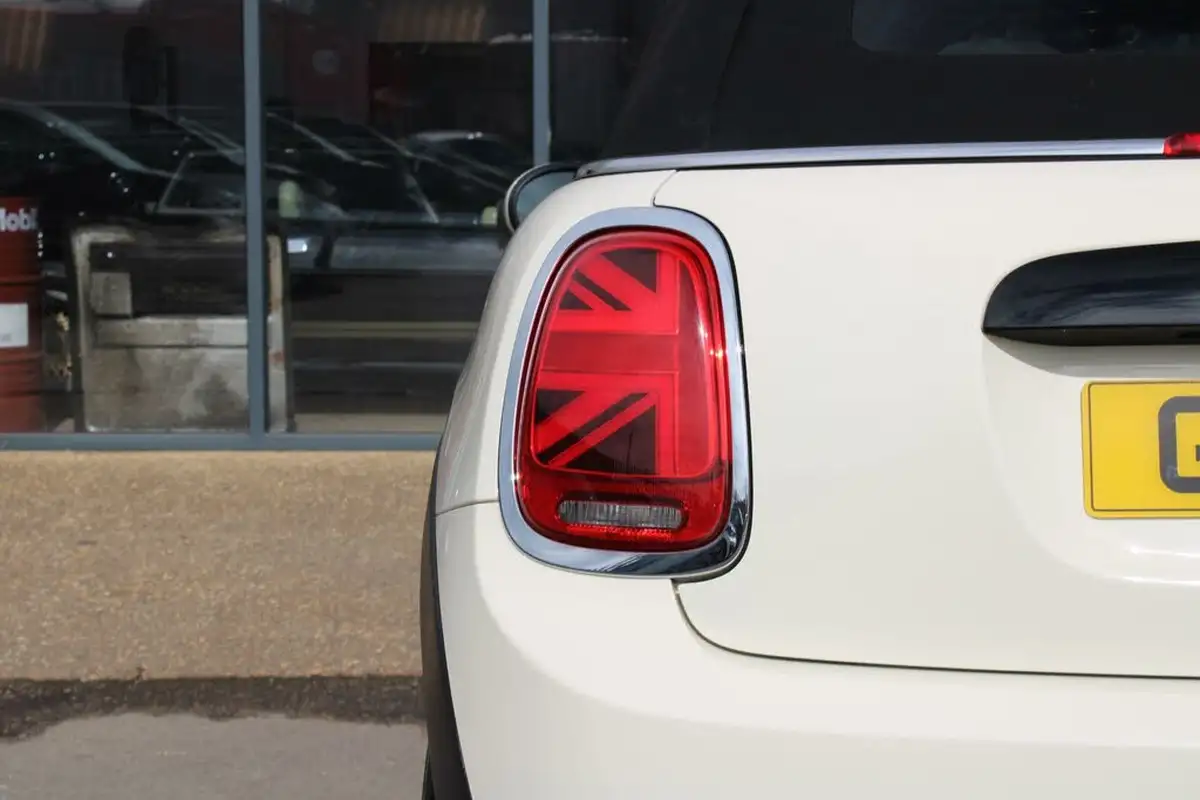 2018-mini-cooper-15-cooper-series-ii-ss-convertible-2d-big-24