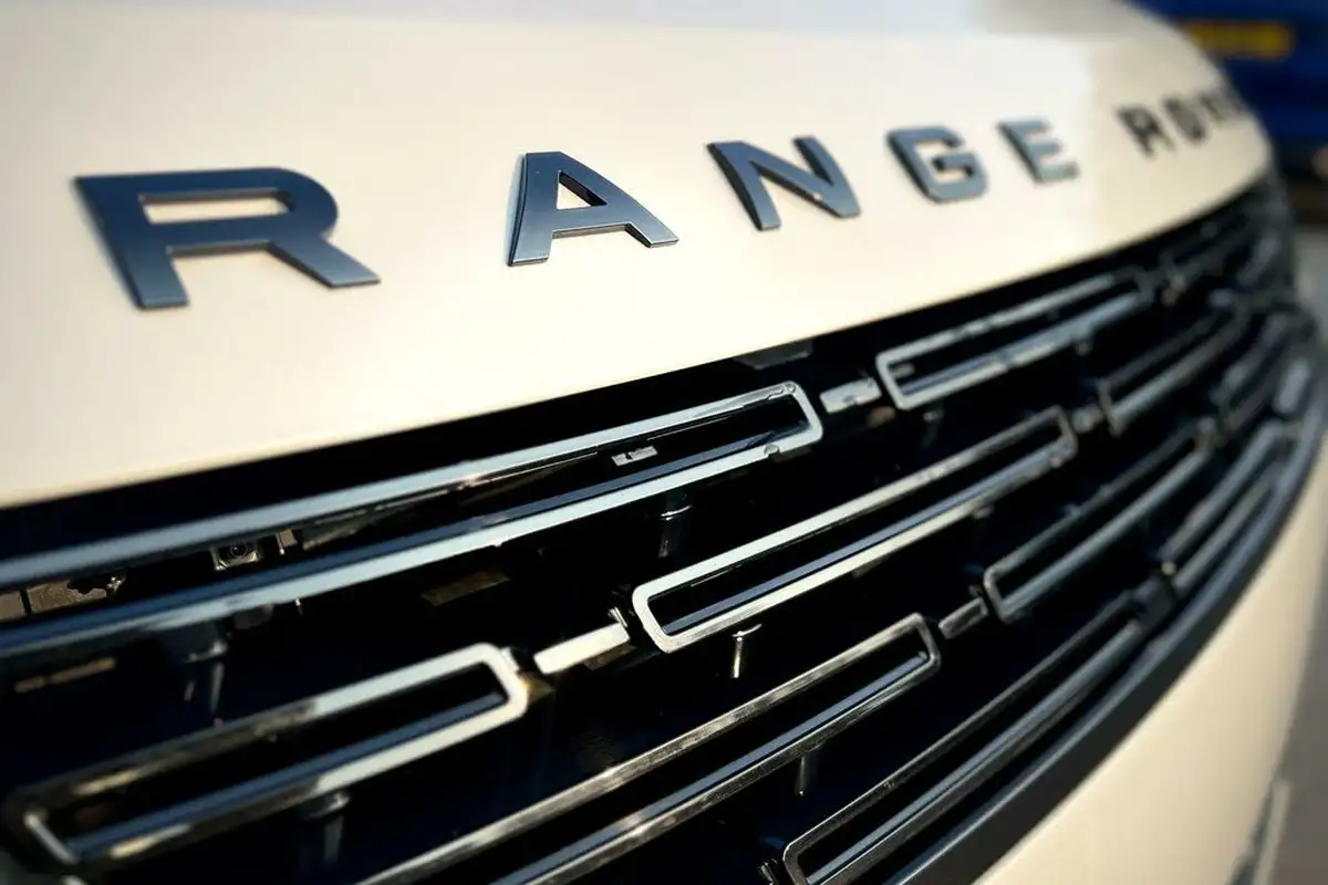 2024-land-rover-range-rover-sport-30-d350-autobiography-big-18