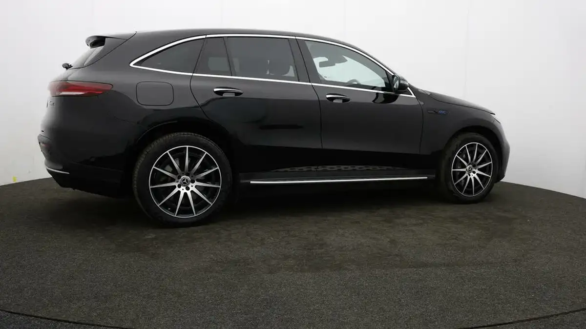 2021-mercedes-benz-eqc-e-eqc-400-amg-line-big-28