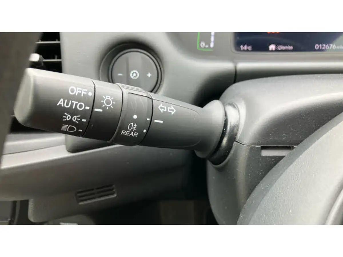 2022-honda-jazz-15-i-mmd-sr-109ps-big-16