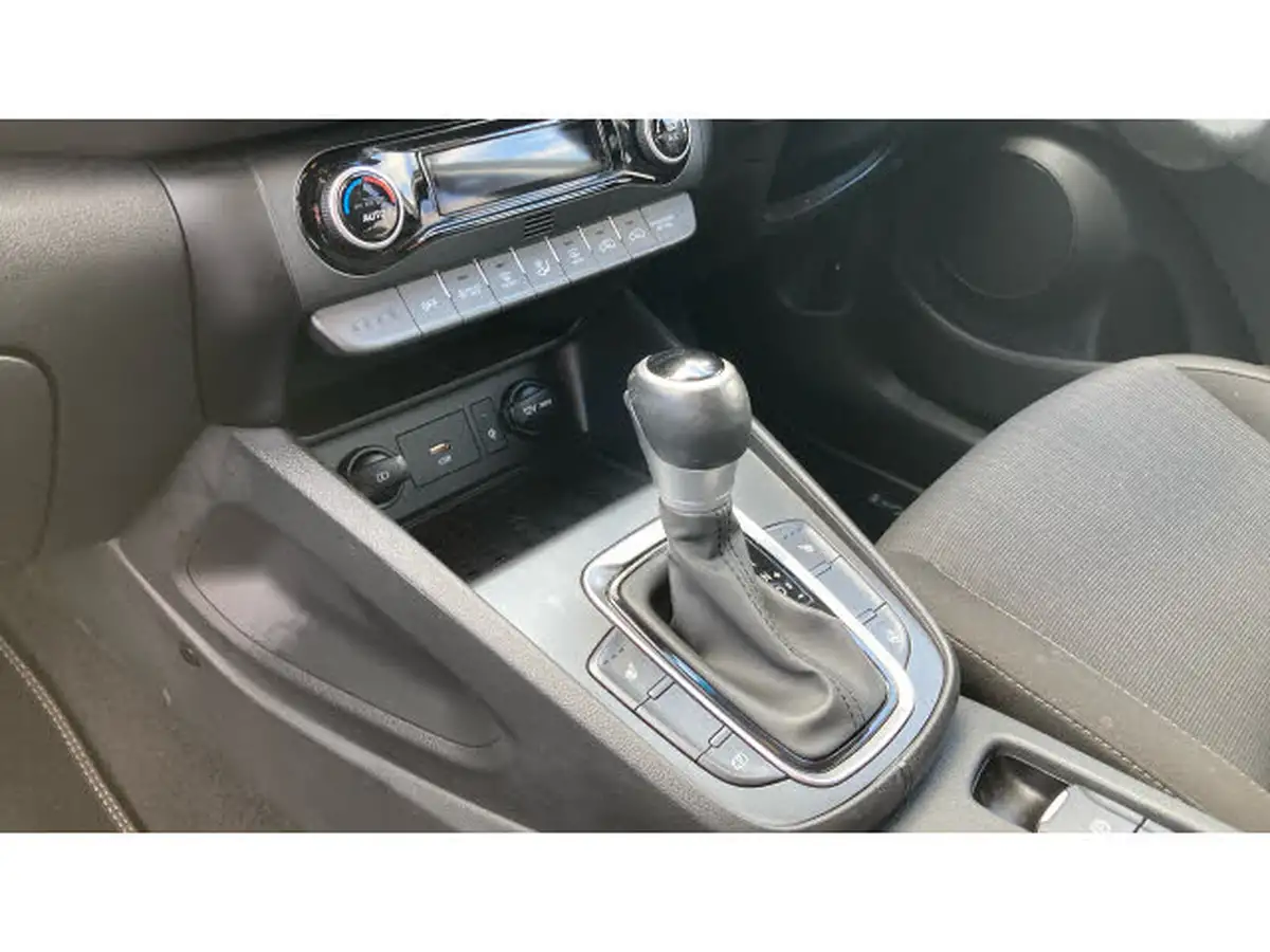 2023-hyundai-kona-16-gdi-premium-big-16
