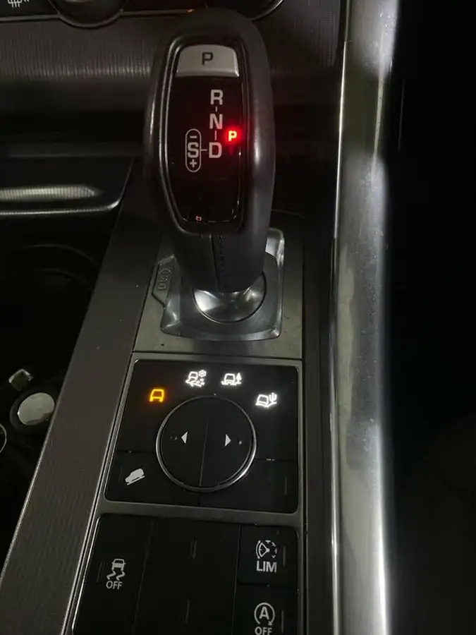 2017-land-rover-range-rover-sport-20sd4-hse-240ps-big-28