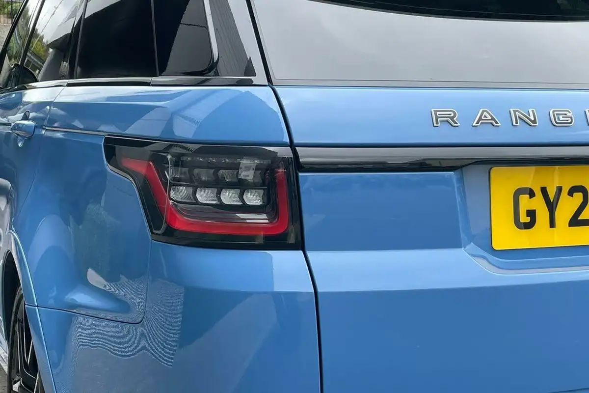 2022-land-rover-range-rover-sport-50-v8-p575-svr-big-27