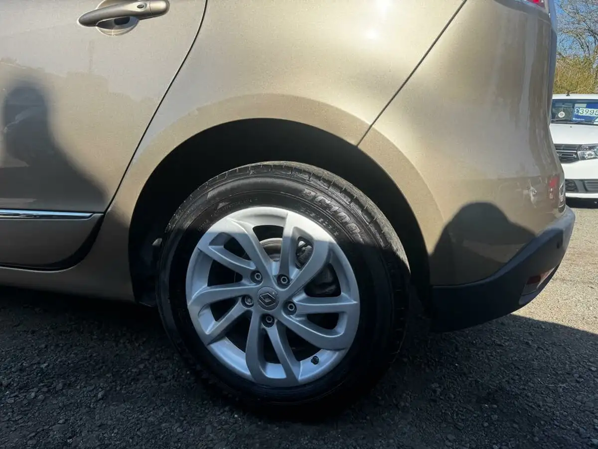 2015-renault-scenic-15dci-dynamique-nav-energy-ss-big-6