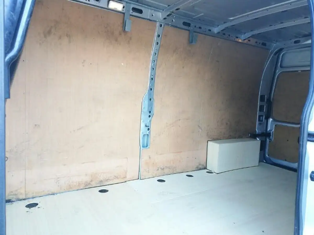 2020-renault-master-23dci-lm35-135-business-panel-big-11