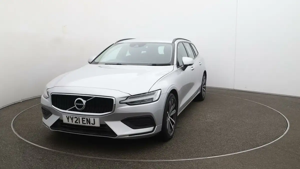 2021-volvo-v60-20td-b4-momentum-big-29