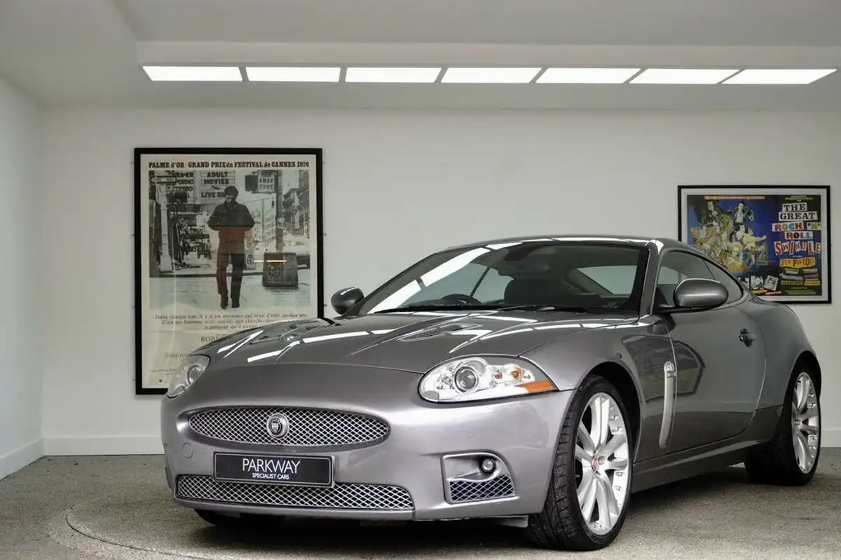 2007-jaguar-xkr-42-coupe-big-1
