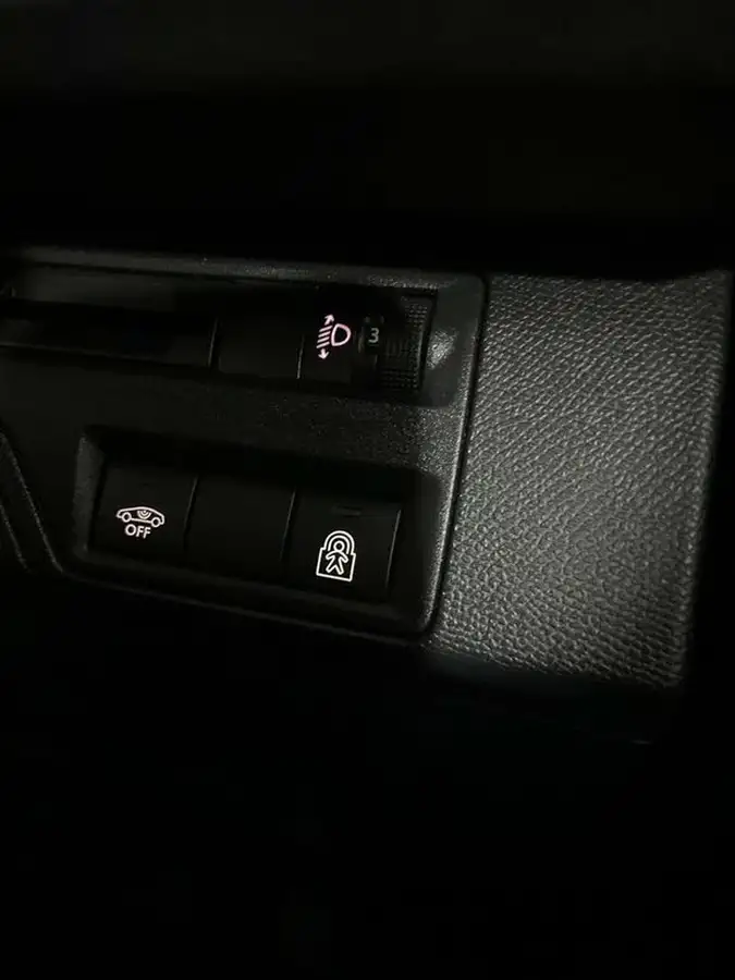 2017-peugeot-3008-suv-12-puretech-allure-big-25