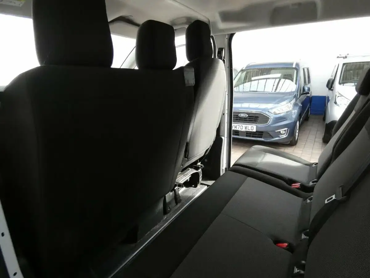 2023-vauxhall-vivaro-life-e-combi-l-big-33