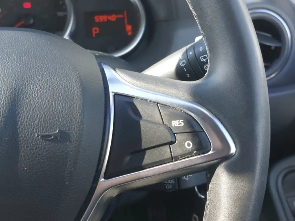 2017-dacia-duster-15dci-prestige-auto-big-15