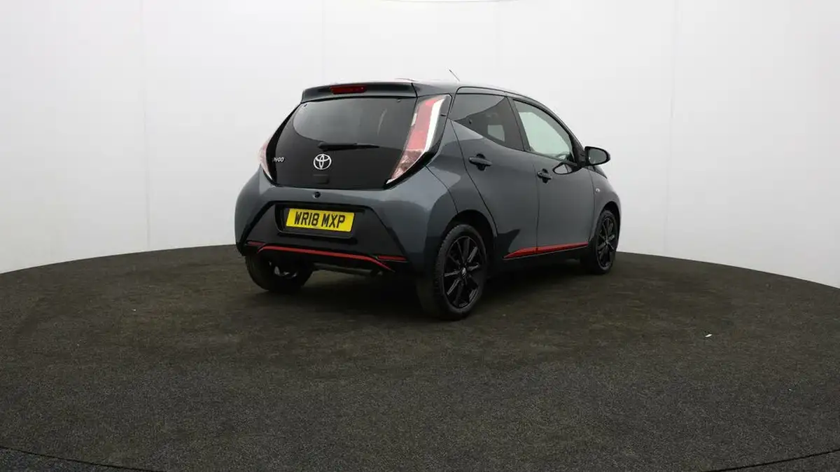 2018-toyota-aygo-10-vvt-i-x-press-71bhp-big-72