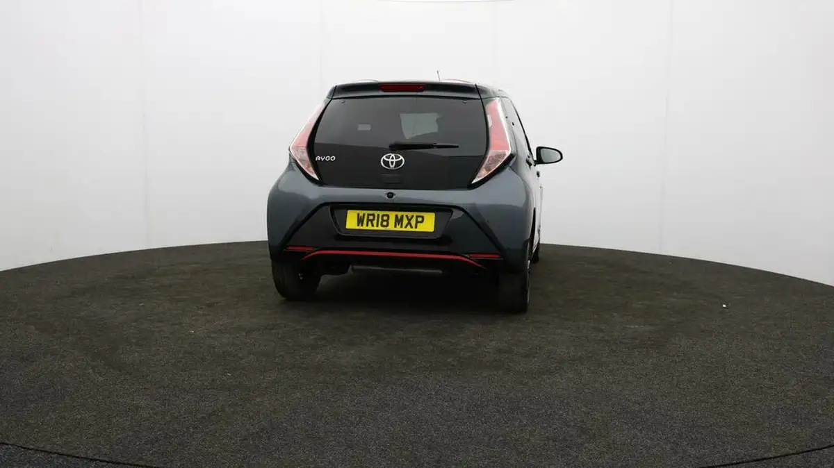 2018-toyota-aygo-10-vvt-i-x-press-71bhp-big-6