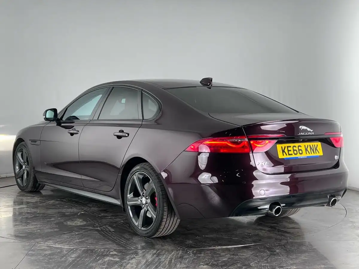 2017-jaguar-xf-30-s-big-1
