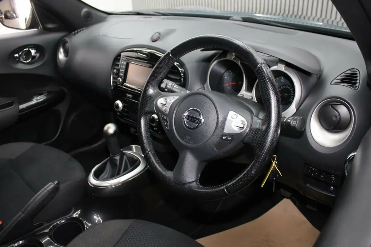 2013-nissan-juke-16-n-tec-1598cc-big-11