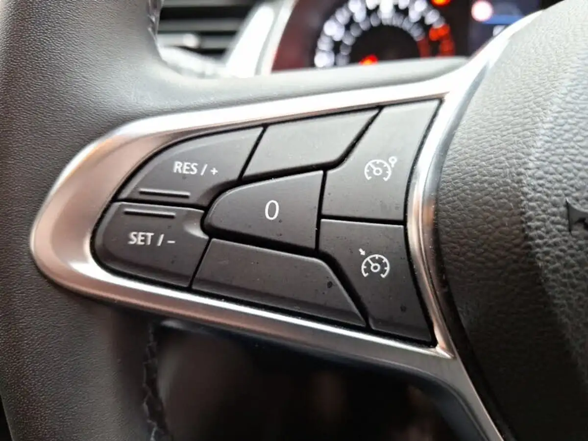 2021-renault-captur-13-tce-iconic-edition-edc-auto-big-14