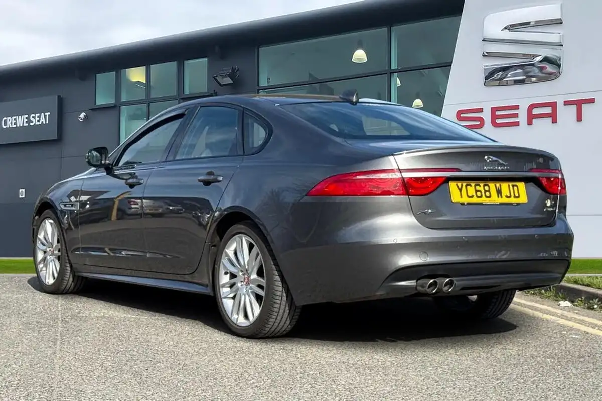 2018-jaguar-xf-20td-r-sport-180ps-saloon-4d-1999cc-auto-big-1