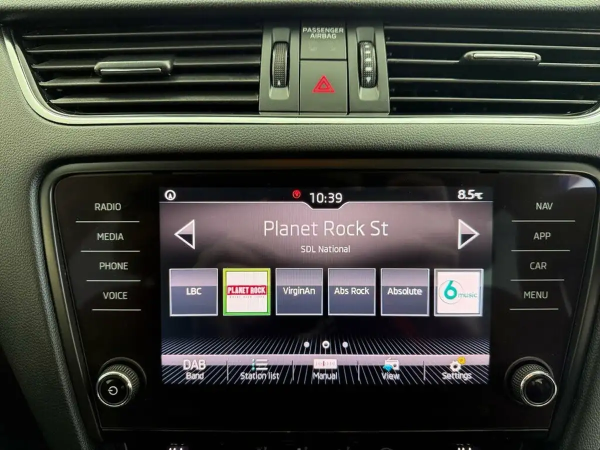 2020-skoda-octavia-10-tsi-se-technology-115ps-hatchback-big-35