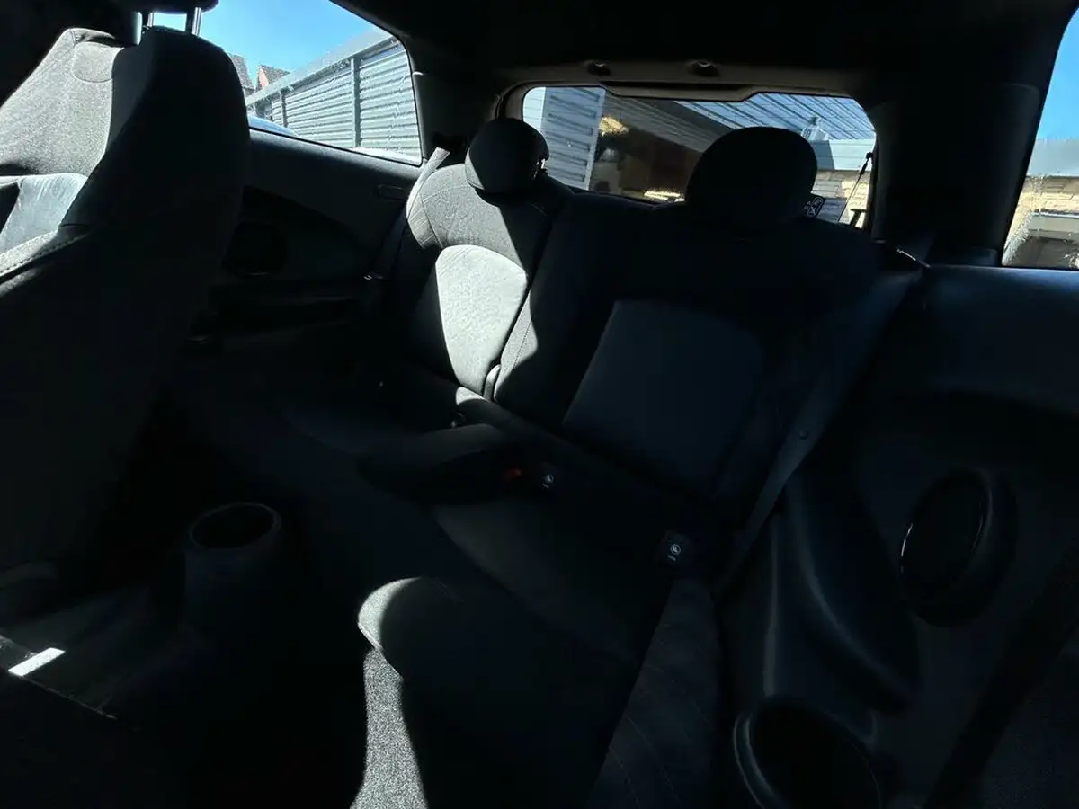 2017-mini-cooper-15-cooper-ss-hatchback-3d-big-10