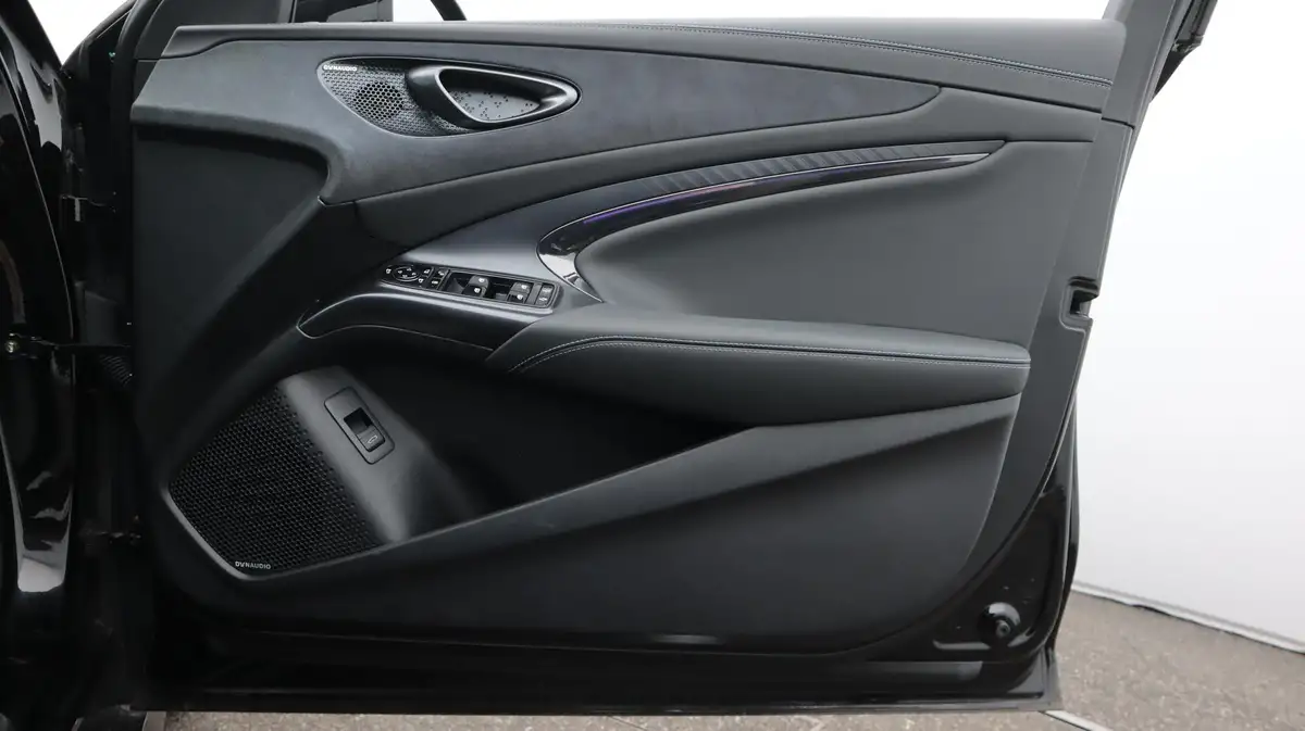 2024-byd-seal-e-design-big-15