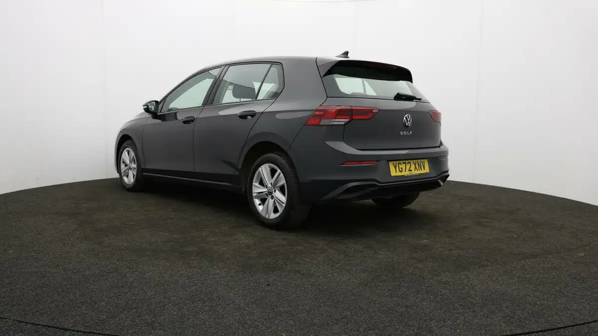 2022-volkswagen-golf-20tdi-life-hatchback-big-67