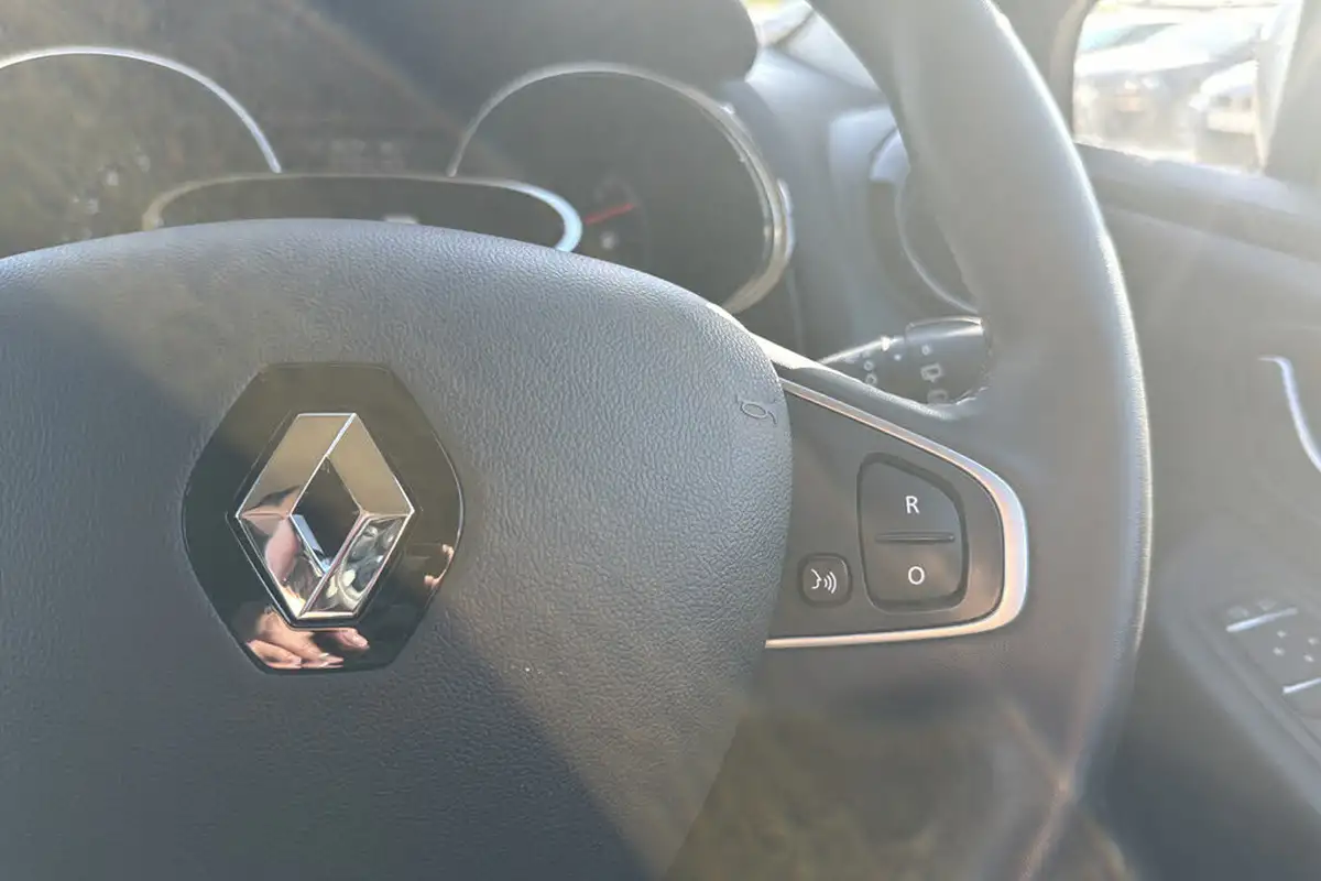 2018-renault-clio-12-dynamique-nav-big-16