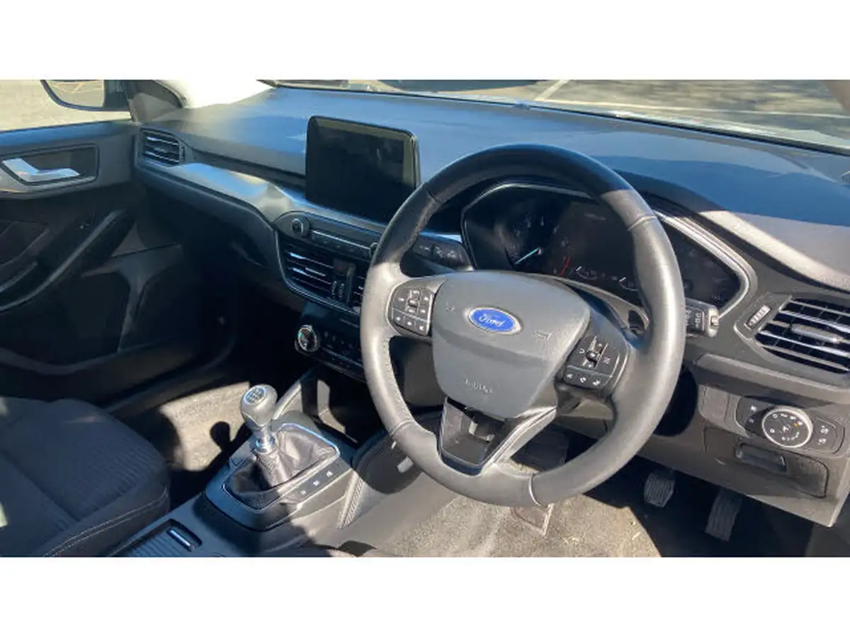 2018-ford-focus-big-10