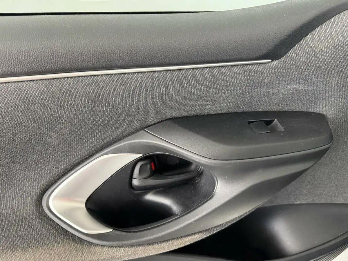 2021-toyota-yaris-15-vvt-i-design-big-9
