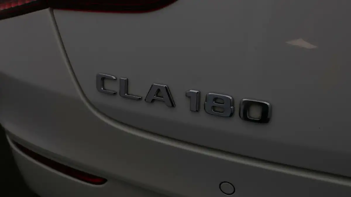 2022-mercedes-benz-cla-13-cla-180-amg-line-premium-shooting-brake-5d-big-19