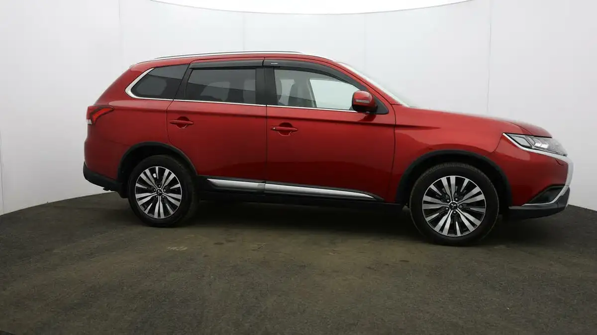 2020-mitsubishi-outlander-20-exceed-big-7