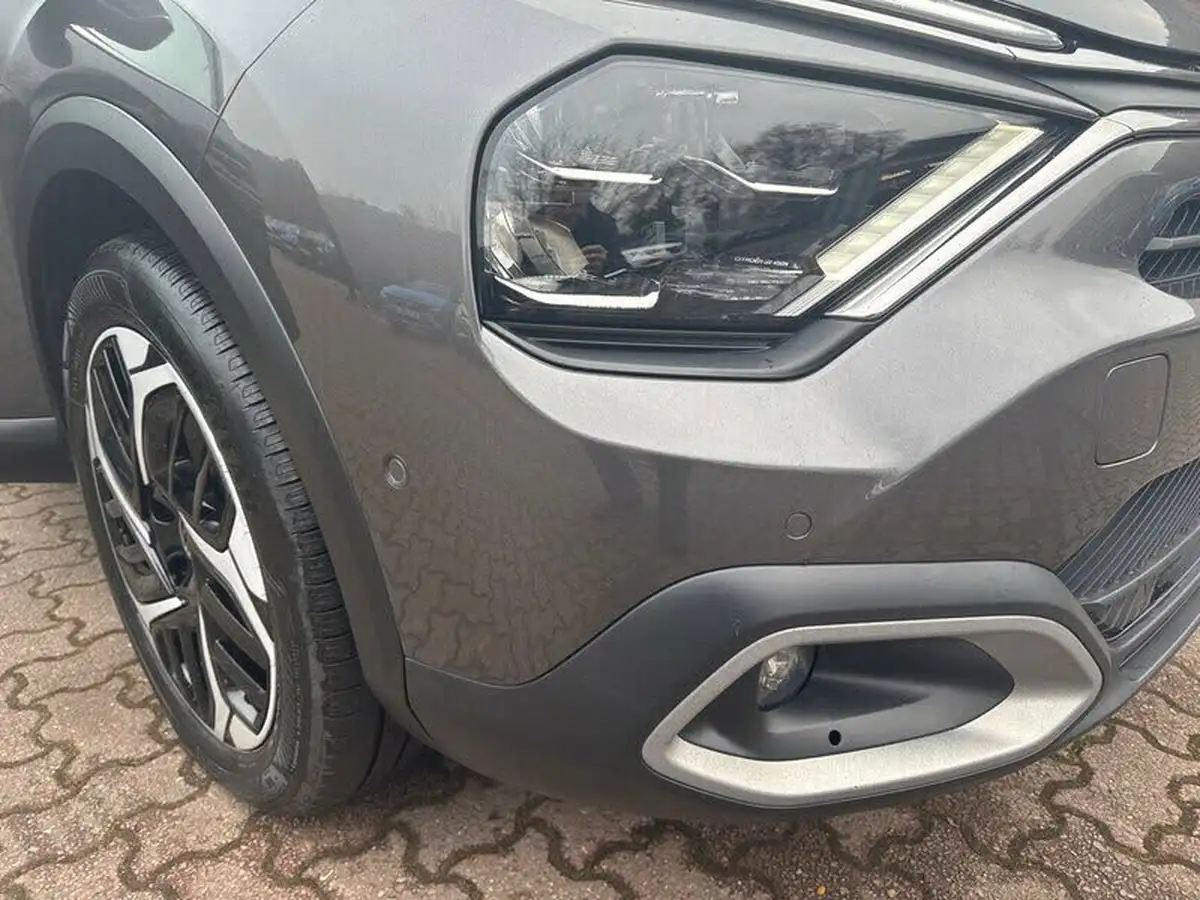 2022-citroen-c4-12-puretech-shine-130ps-big-9