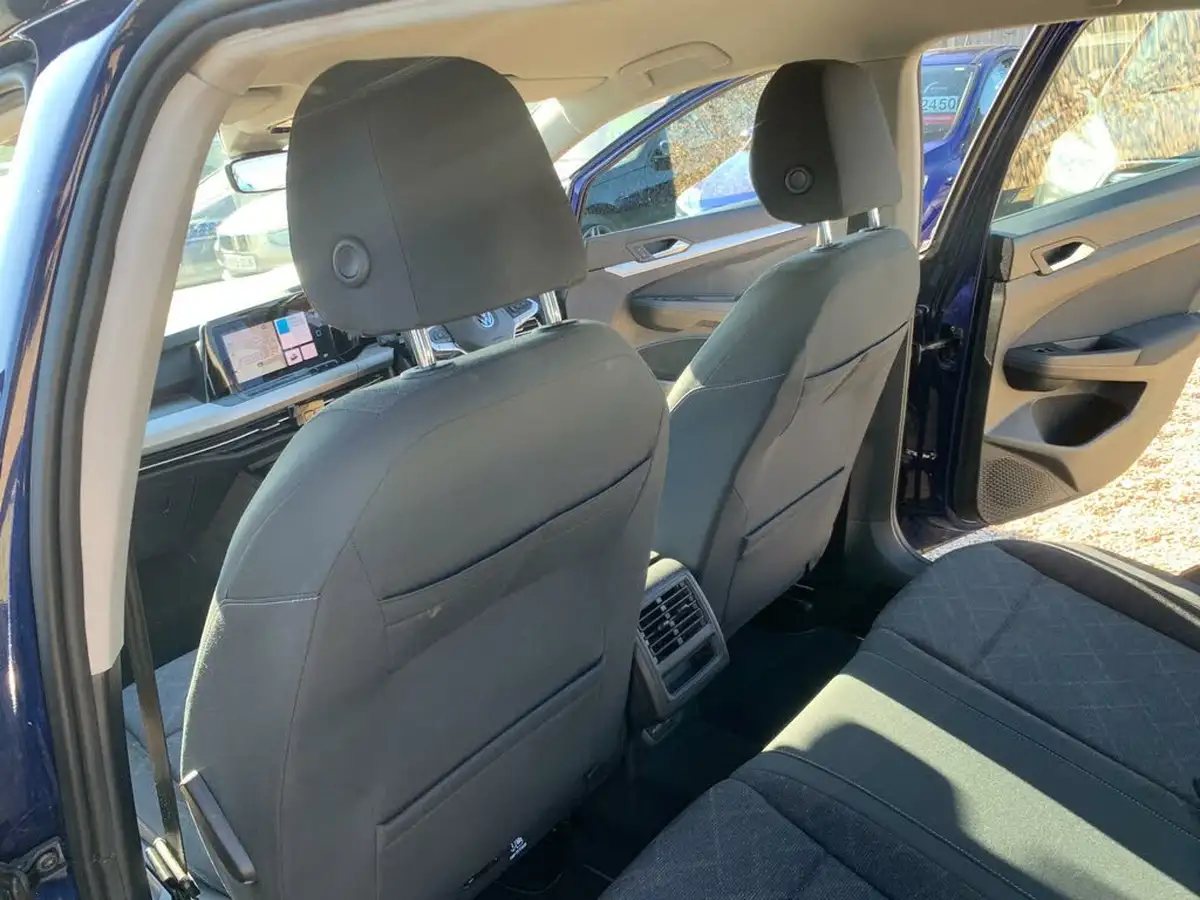 2020-volkswagen-golf-15-tsi-life-150ps-hatchback-big-36