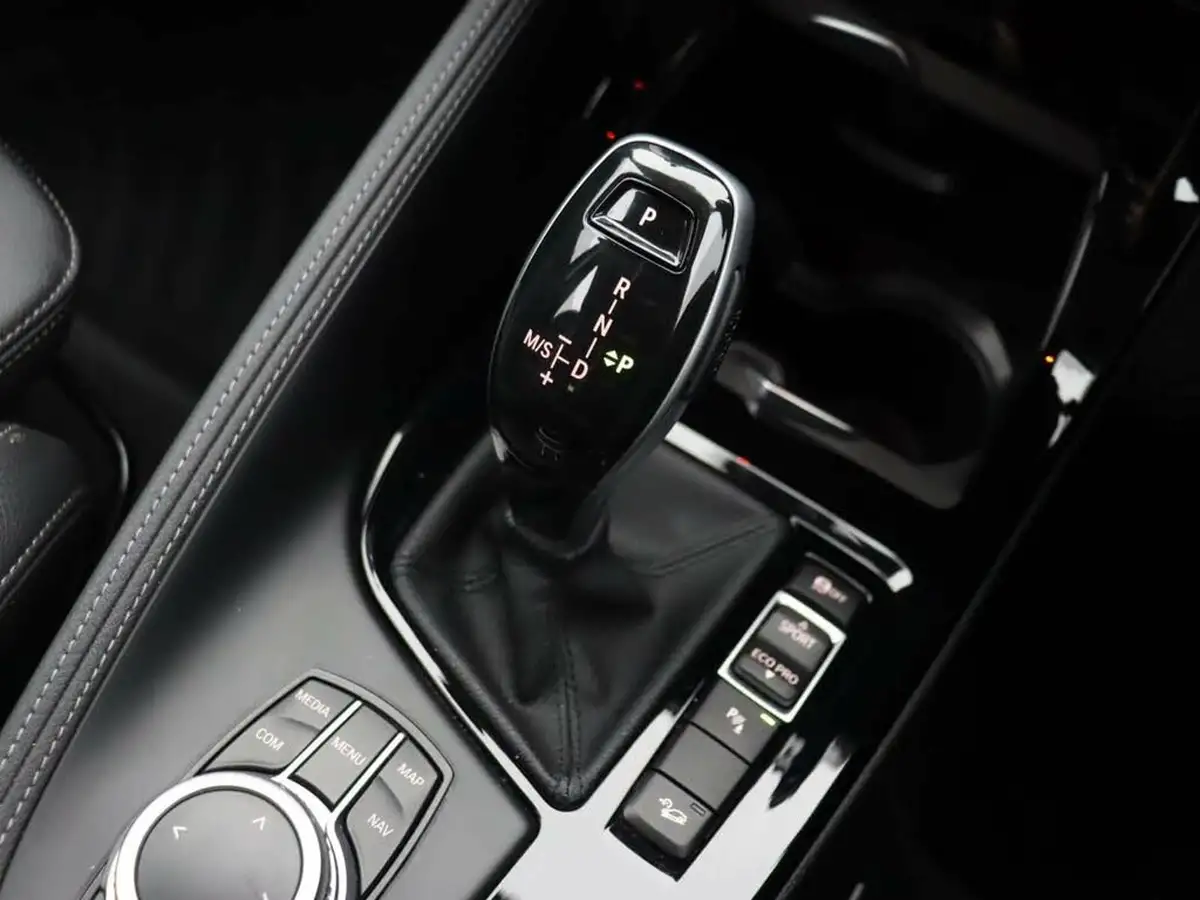 2021-bmw-x1-20-xdrive20i-sport-big-29