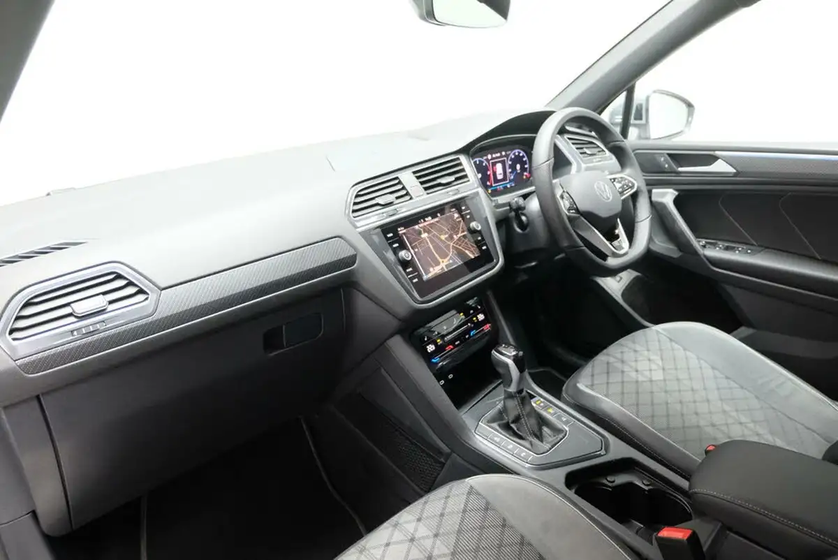 2024-volkswagen-tiguan-allspace-20tdi-r-line-150ps-big-9