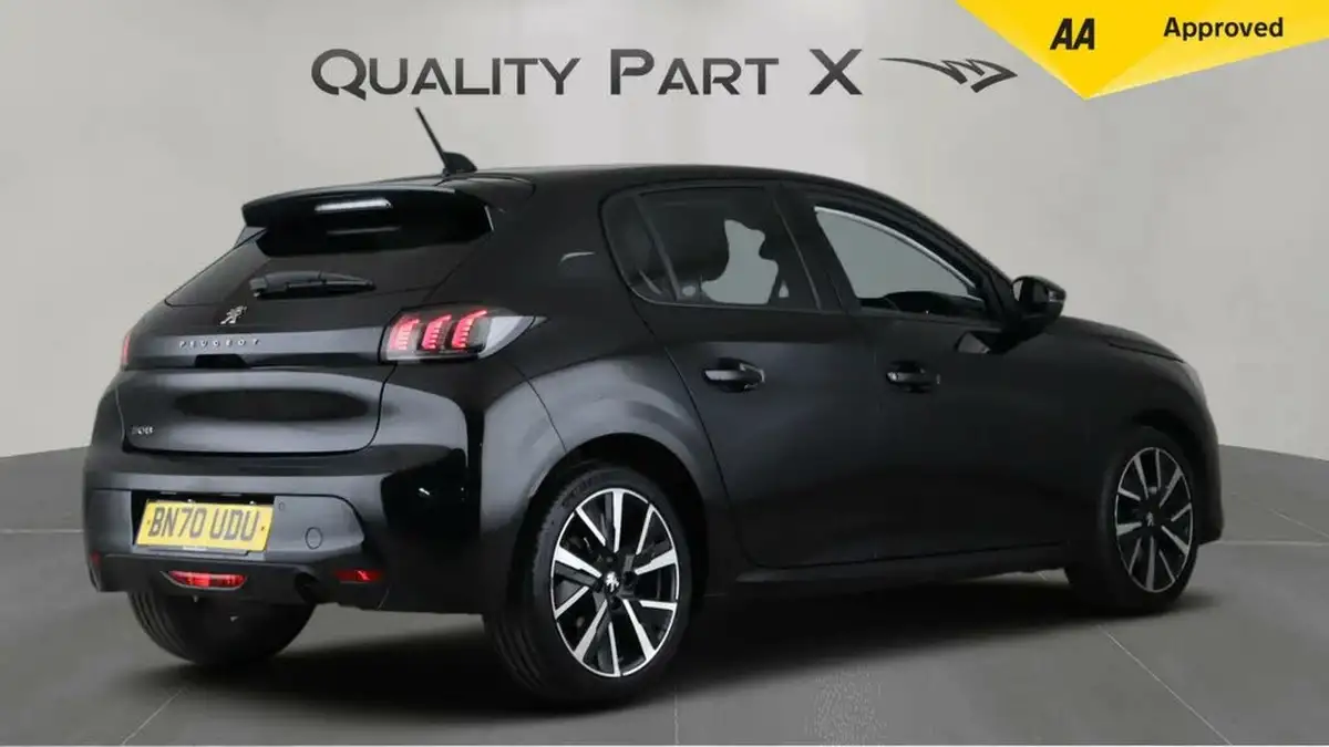 2020-peugeot-208-12-puretech-allure-100bhp-big-5