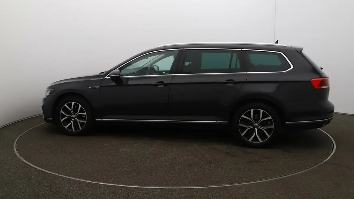 2021-volkswagen-passat-14-tsi-gte-estate-5d-big-50