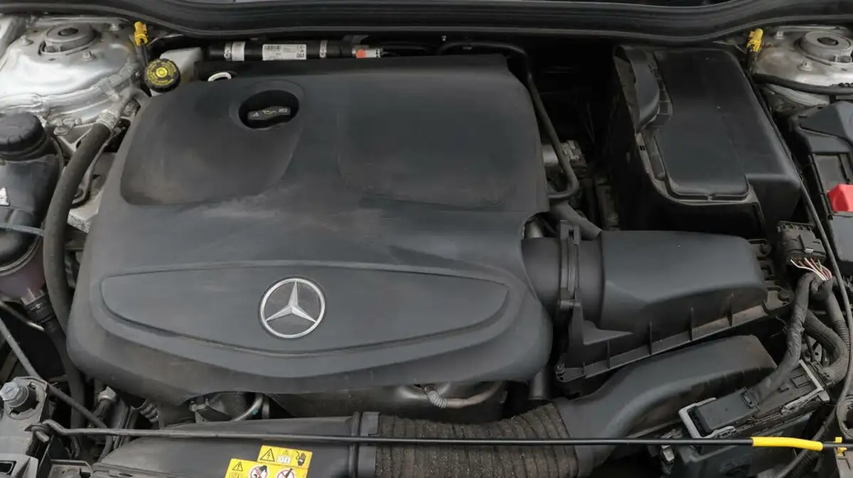 2018-mercedes-benz-a-class-16-a180-amg-line-premiumss-big-19