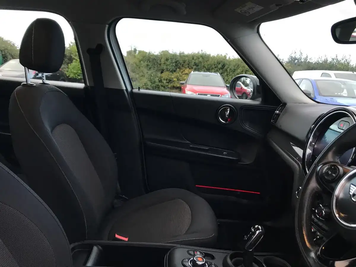 2021-mini-countryman-15-cooper-classic-all4-auto-big-10