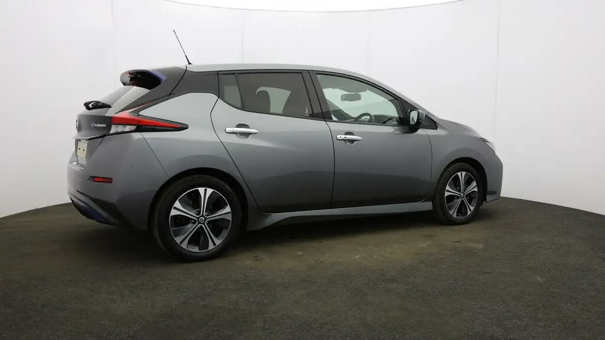 2021-nissan-leaf-e-n-connecta-big-49